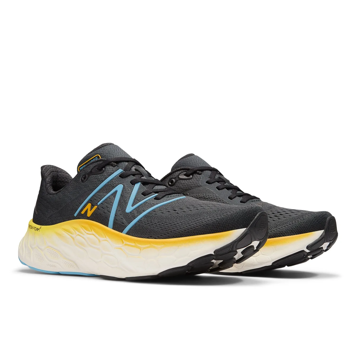 Men??s Fresh Foam More v4 (CD - Black/Coastal Blue/Ginger Lemon)