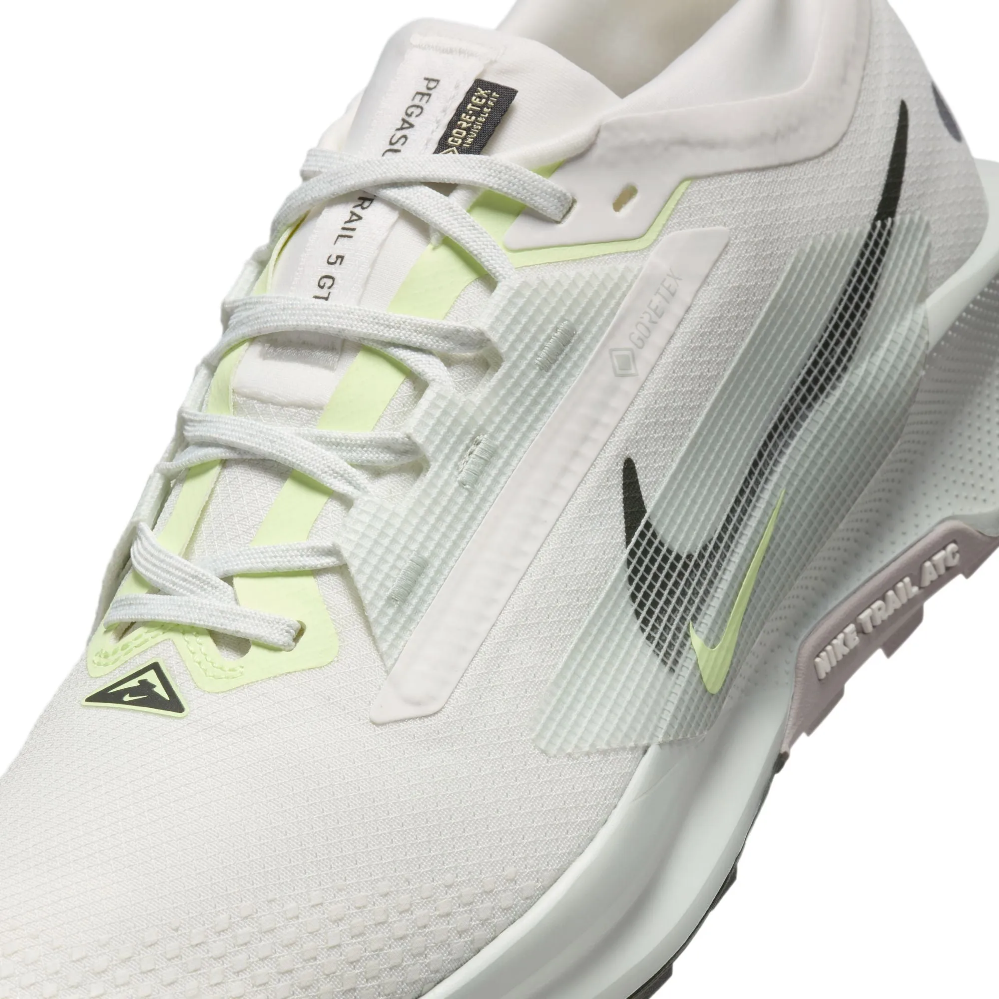 Men??s React Pegasus Trail 5 GORE-TEX (102 - Summit White/Sequoia-Light Silver)