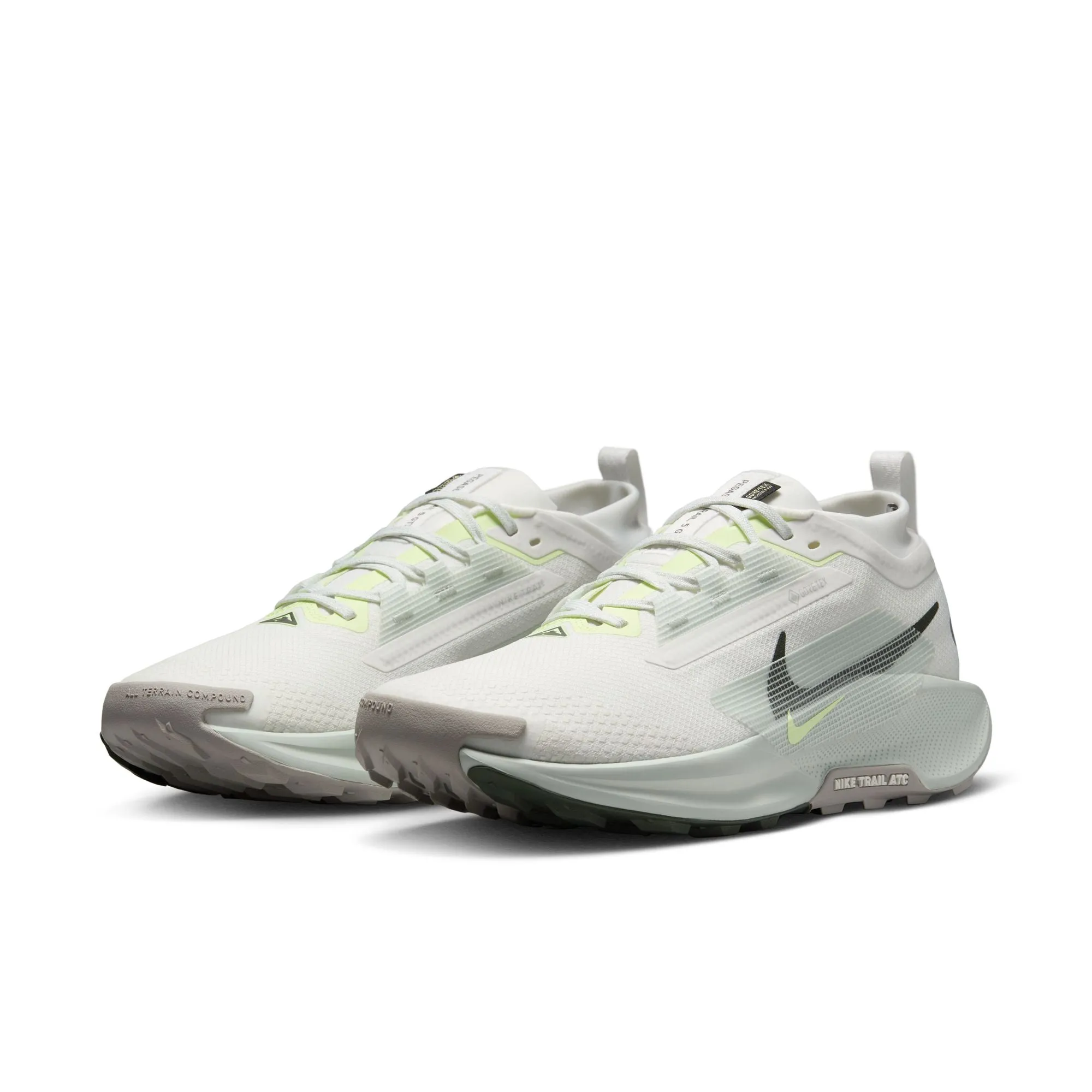 Men??s React Pegasus Trail 5 GORE-TEX (102 - Summit White/Sequoia-Light Silver)