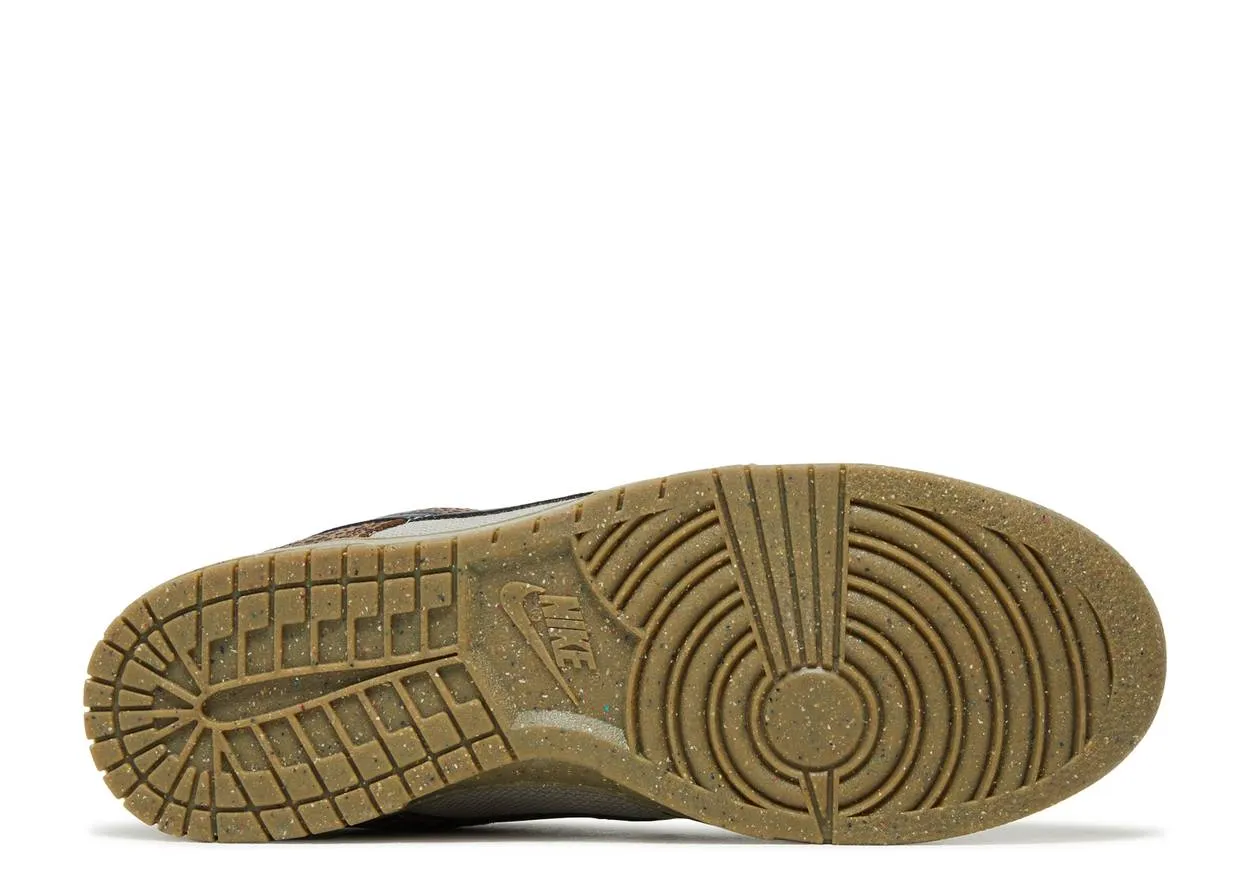 Nike Dunk Low 'Golden Moss'