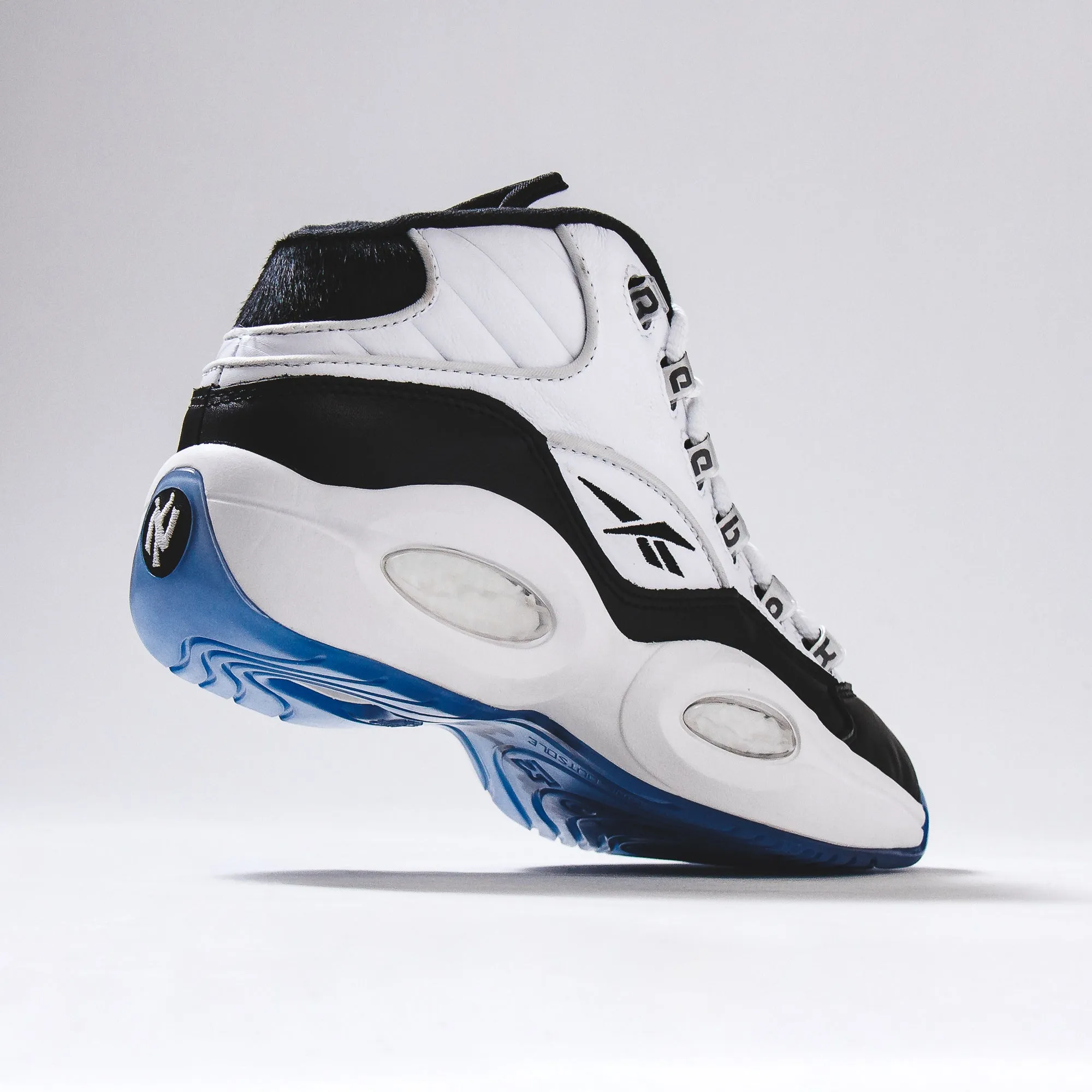 Reebok Classics Basketball Men x Tyrrell Winston Question Mid Allen Iverson White Black GZ1565