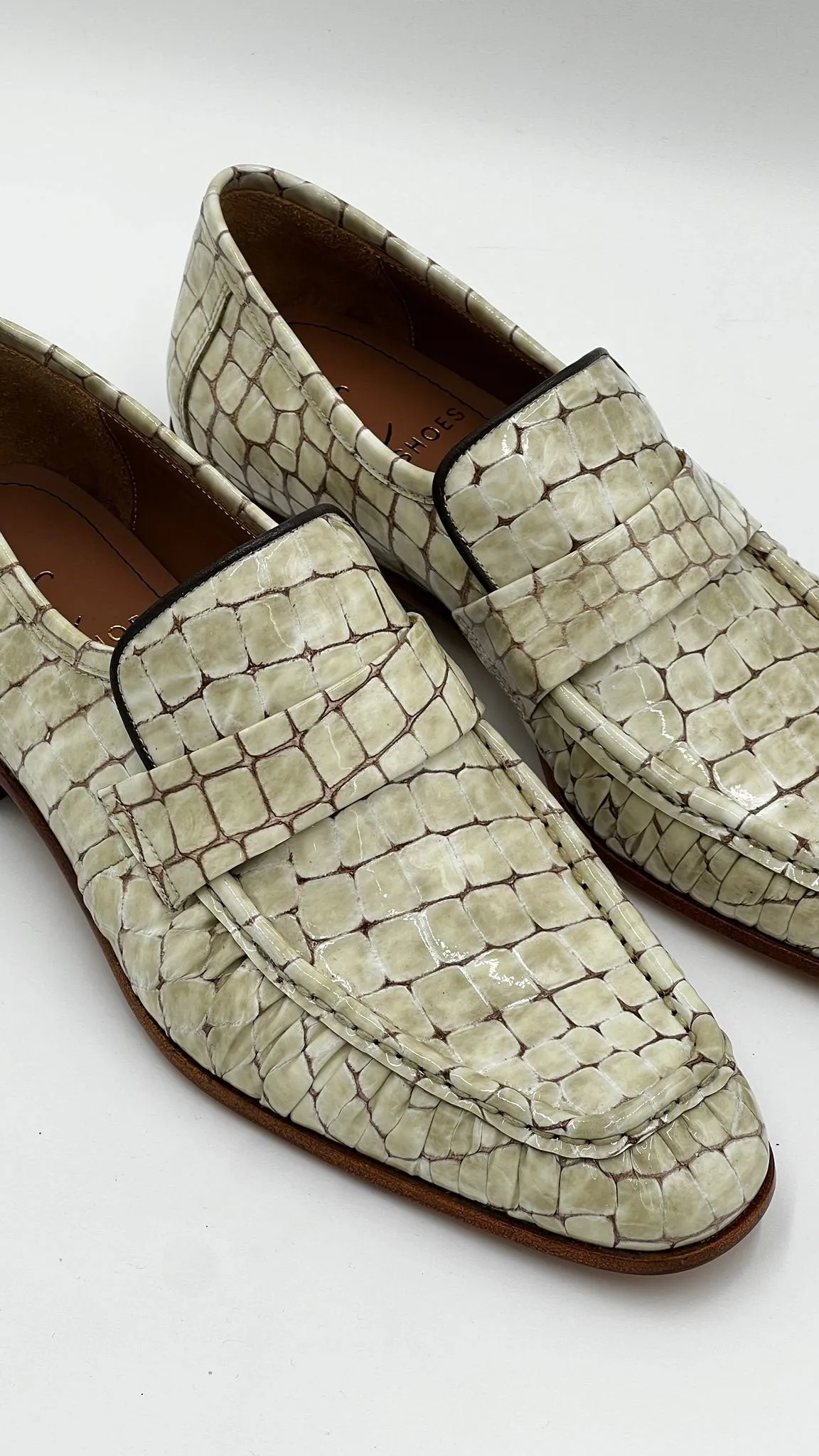 Style: 24144-Beige