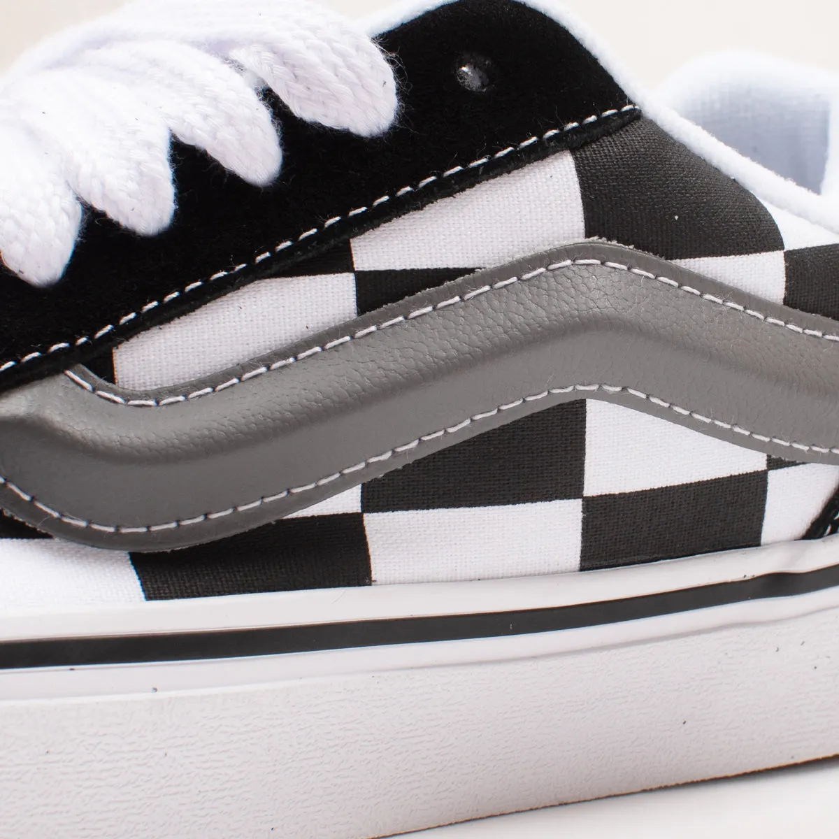 Vans Knu Skool